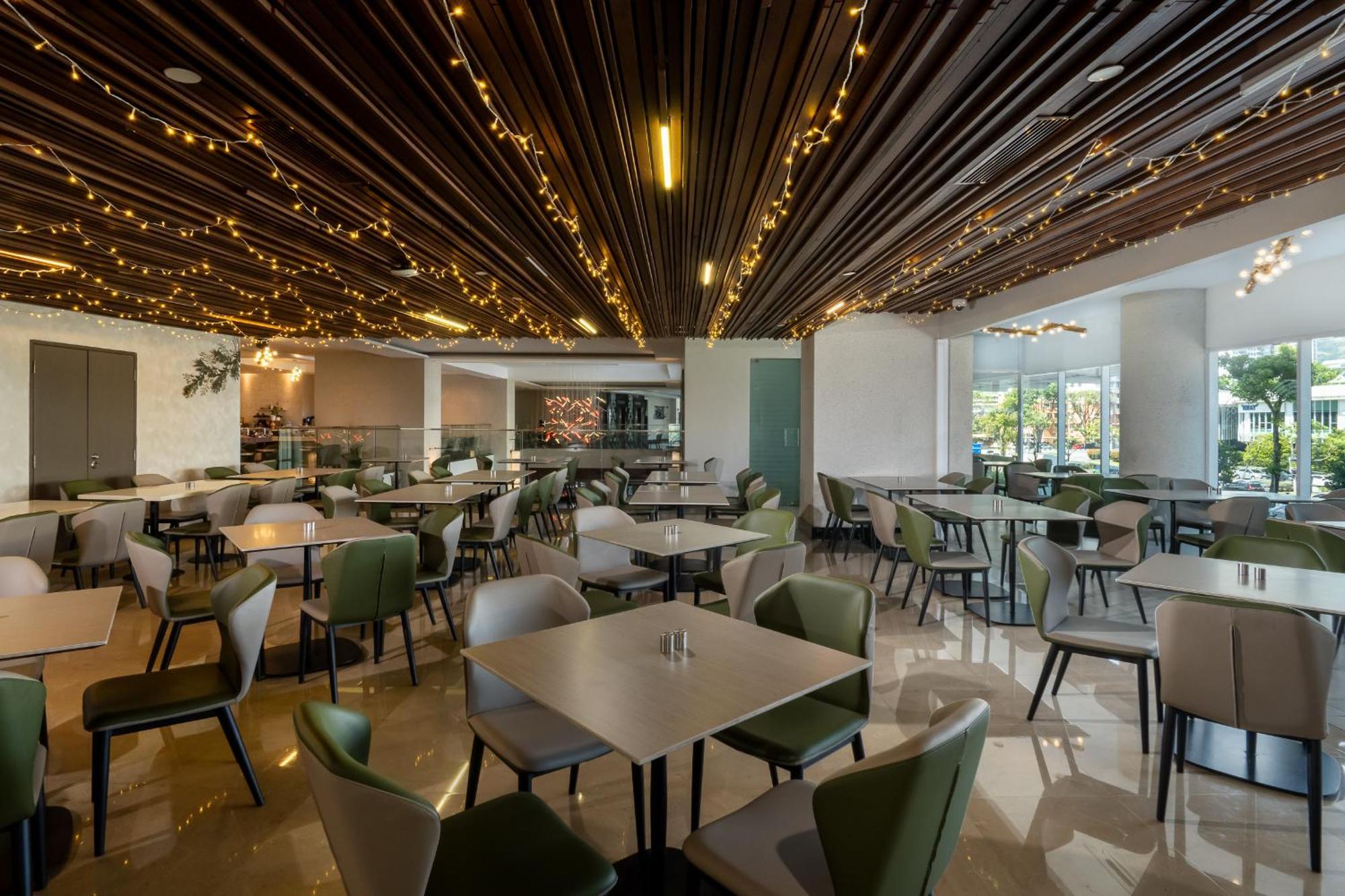 Olive Tree Hotel Penang Bayan Lepas Buitenkant foto