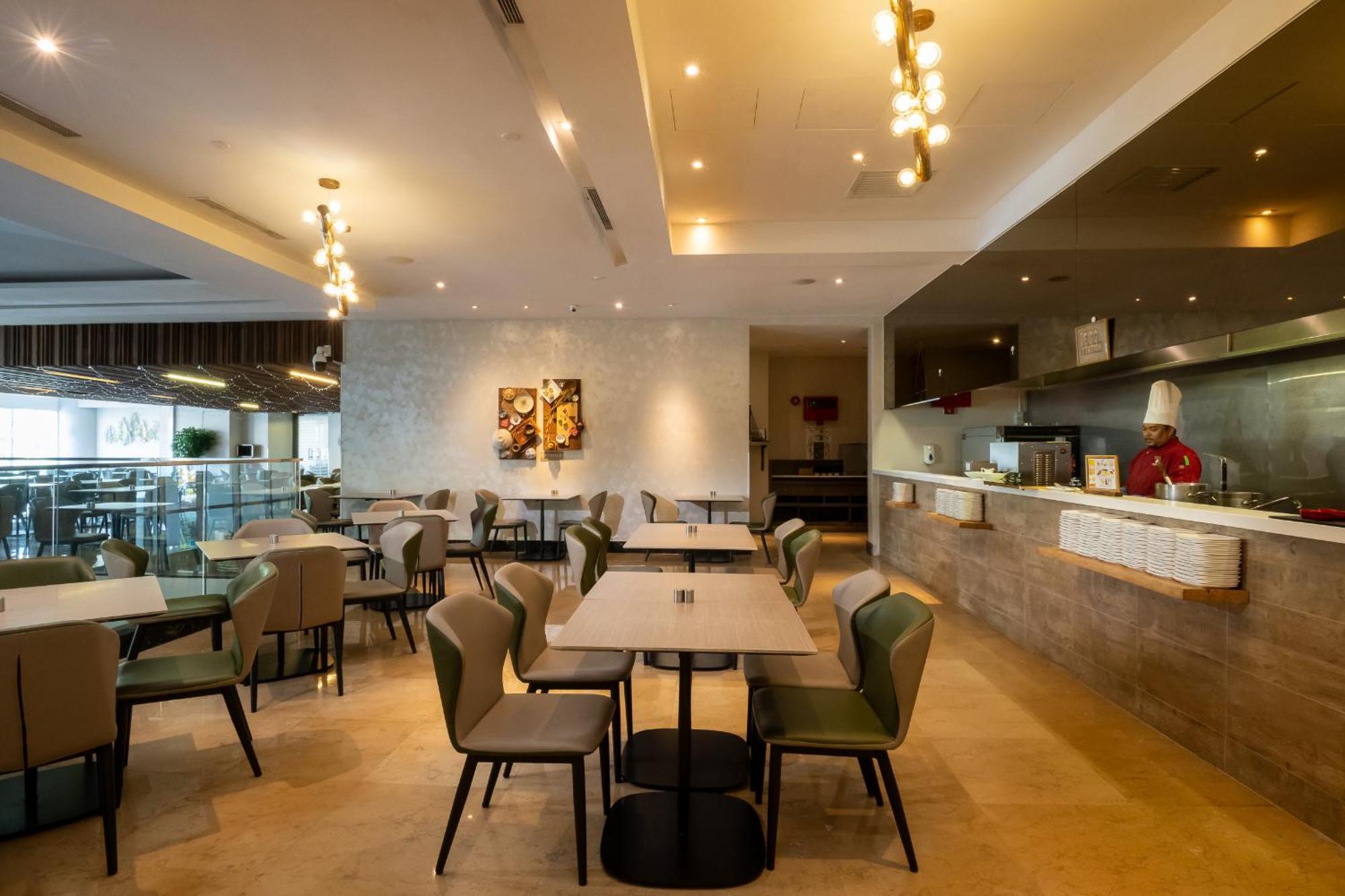 Olive Tree Hotel Penang Bayan Lepas Buitenkant foto